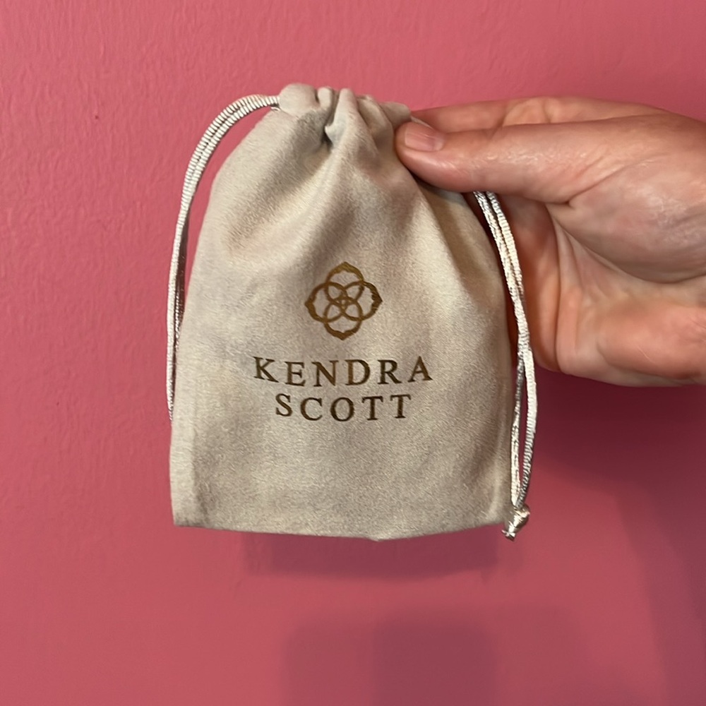 Kendra Scott Sophee earrings - Picture 5 of 5